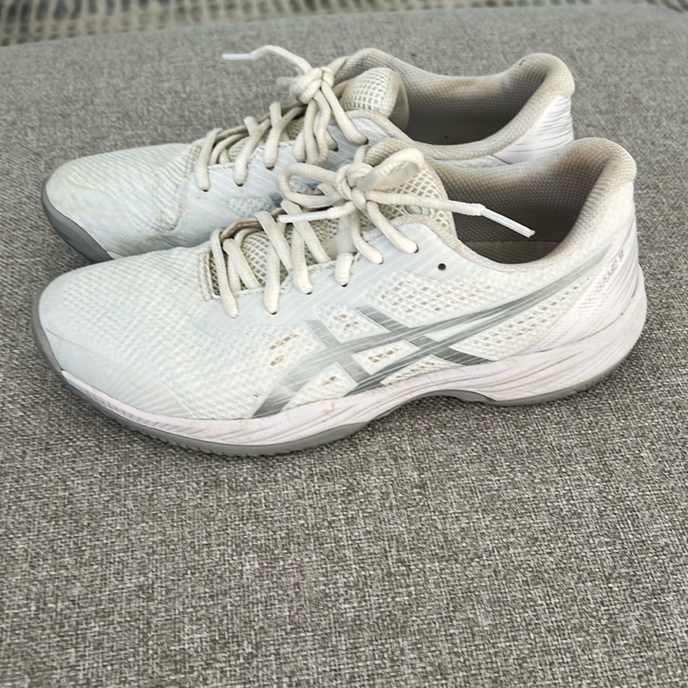 Asics court tennis shoes Gel Game 9, size 8.5